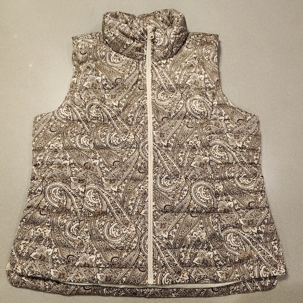 LANDS END DOWN FILLED VEST OFF WHITE/BROWN PAISLEY VEST WMS SIZE 10-12  MEDIUM